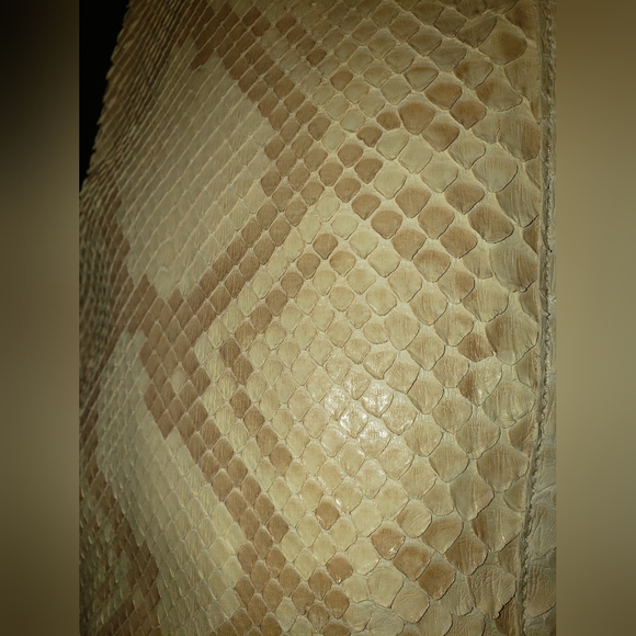 Ralph Lauren Dresses & Skirts - Ralph Lauren Black label natural tan cream 100% python snakeskin skirt 10